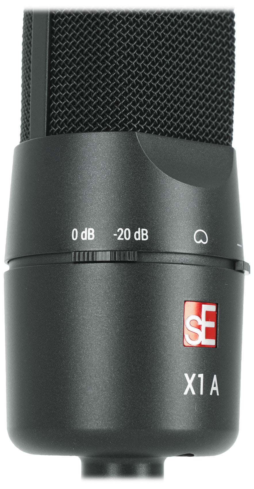 Mackie DLZ Creator Digital Mixer for Recording Podcasting+SE Electronics Mic