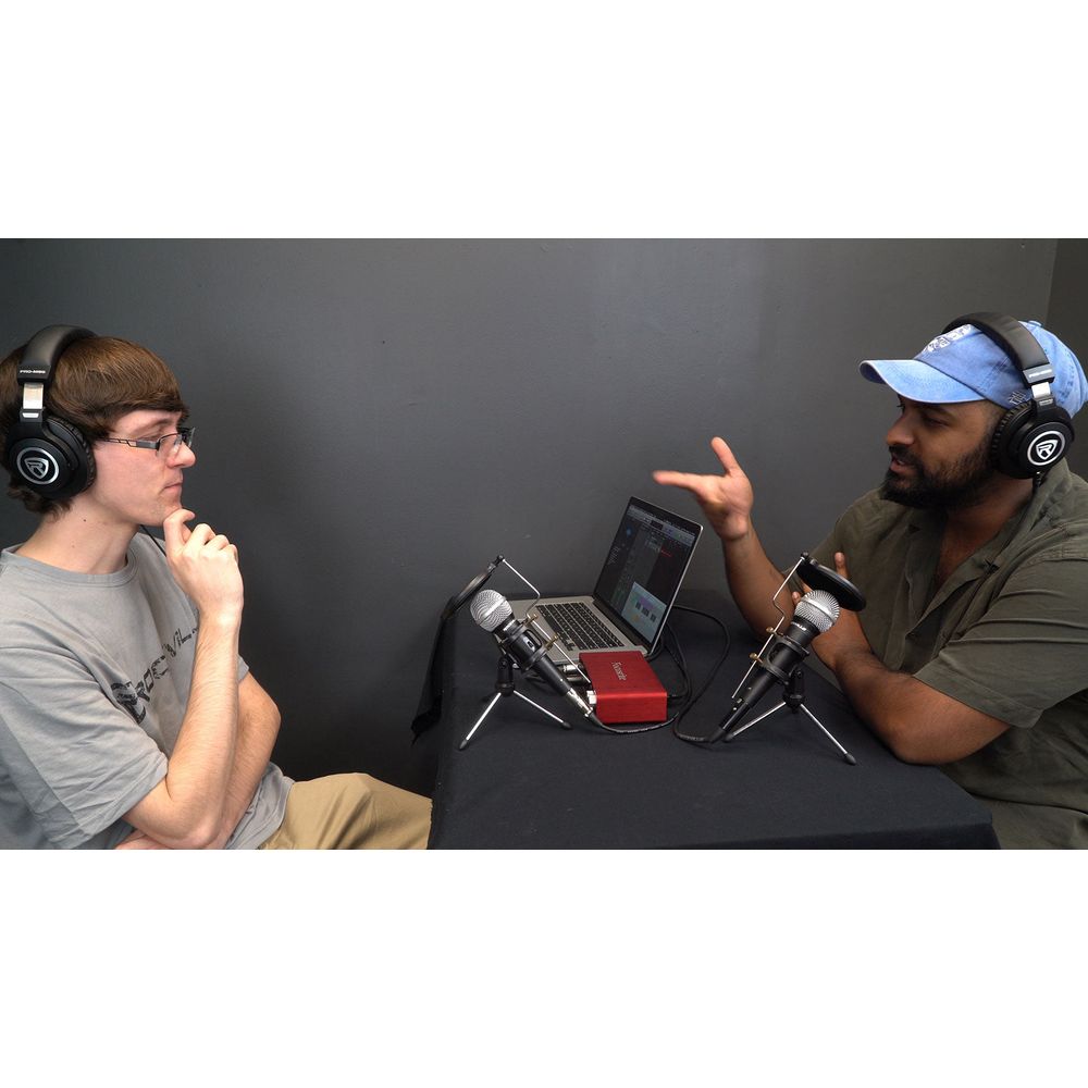 Podcast Studio Bundle + USB Interface 2x2 Bundle