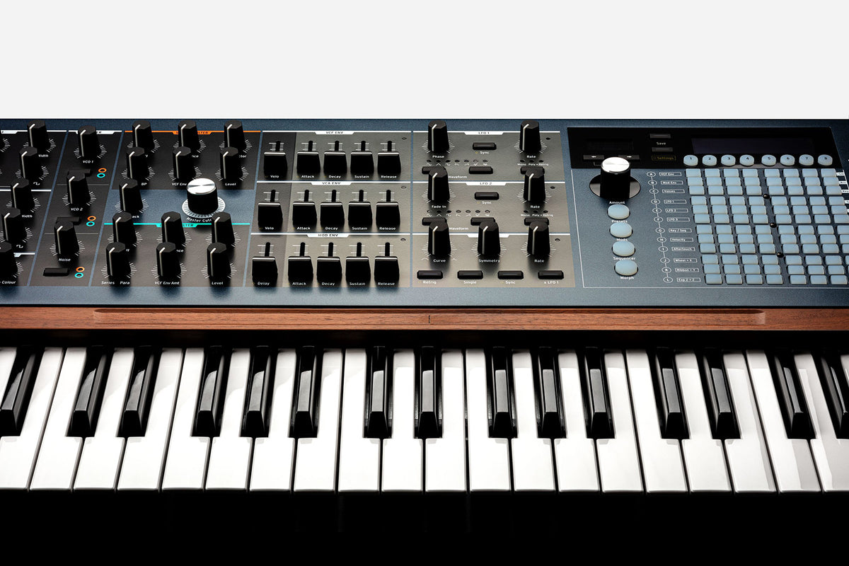 Arturia Polybrute USB MIDI 6-voice 61-Key Polyphonic Analog Morphing Synthesizer