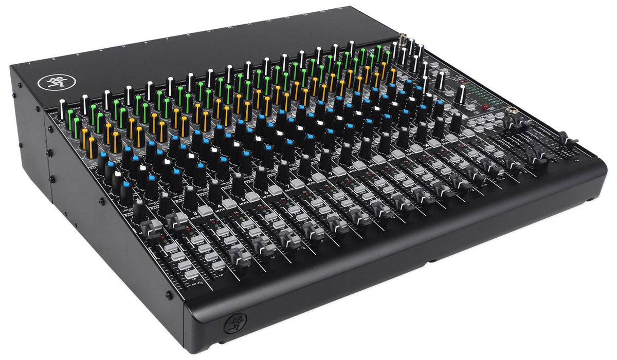1604VLZ4 Mixer with ATM510 Microphone and Travel Bag