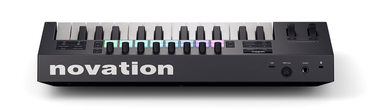 Launchkey 25 MK4 Keyboard Controller + AIR-BENCH Keyboard Bench