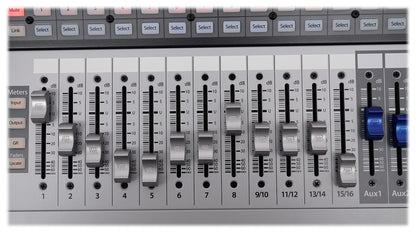 StudioLive 16.0.2 USB Digital Mixer