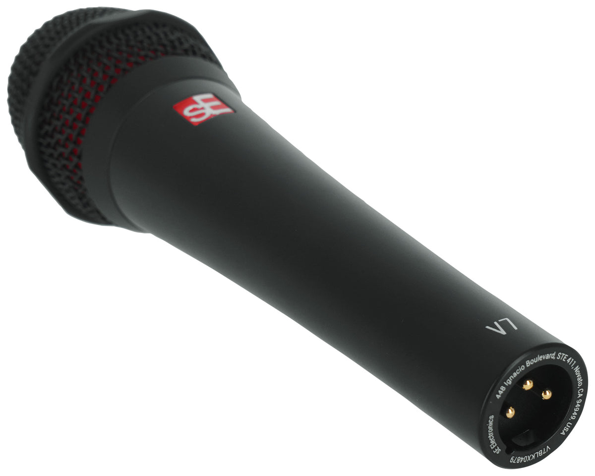 V7 BLACK