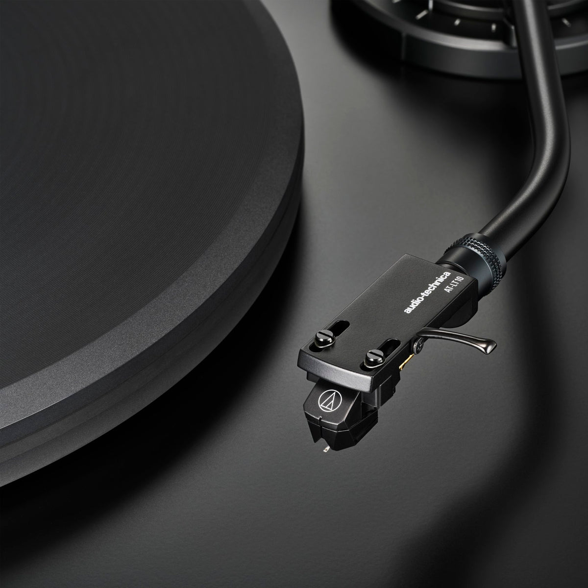 Audio Technica AT-LP7X Fully Manual Belt-Drive Turntable+RCA Cable+Adapter+Cover