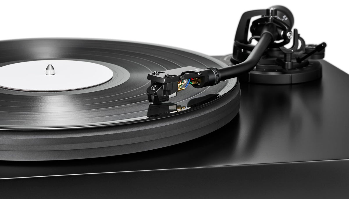 Audio Technica AT-LP7X Fully Manual Belt-Drive Turntable+RCA Cable+Adapter+Cover