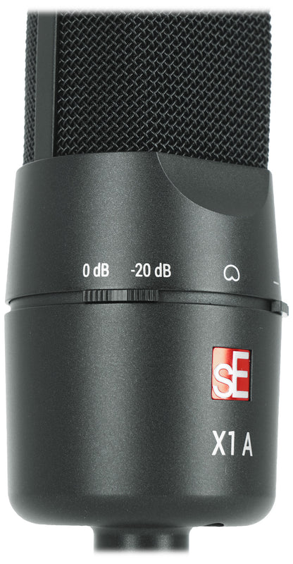 Mackie DLZ Creator Digital Mixer for Recording Podcasting+SE Electronics Mic