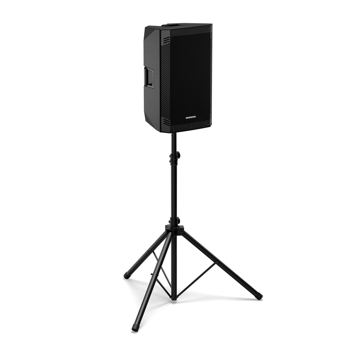 Mackie Thrash15v2