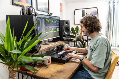 Launchkey 25 MK4