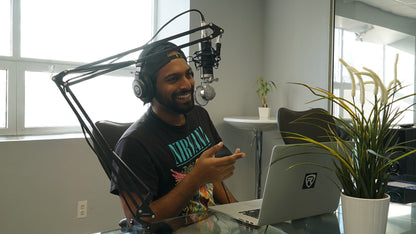 1-Person Podcast Recording Kit With Quantum HD2 Interface + Boom Arm