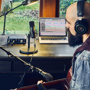 Mackie Producer Bundle Recording Interface+Dynamic+Condenser Mic+Boom+Headphones