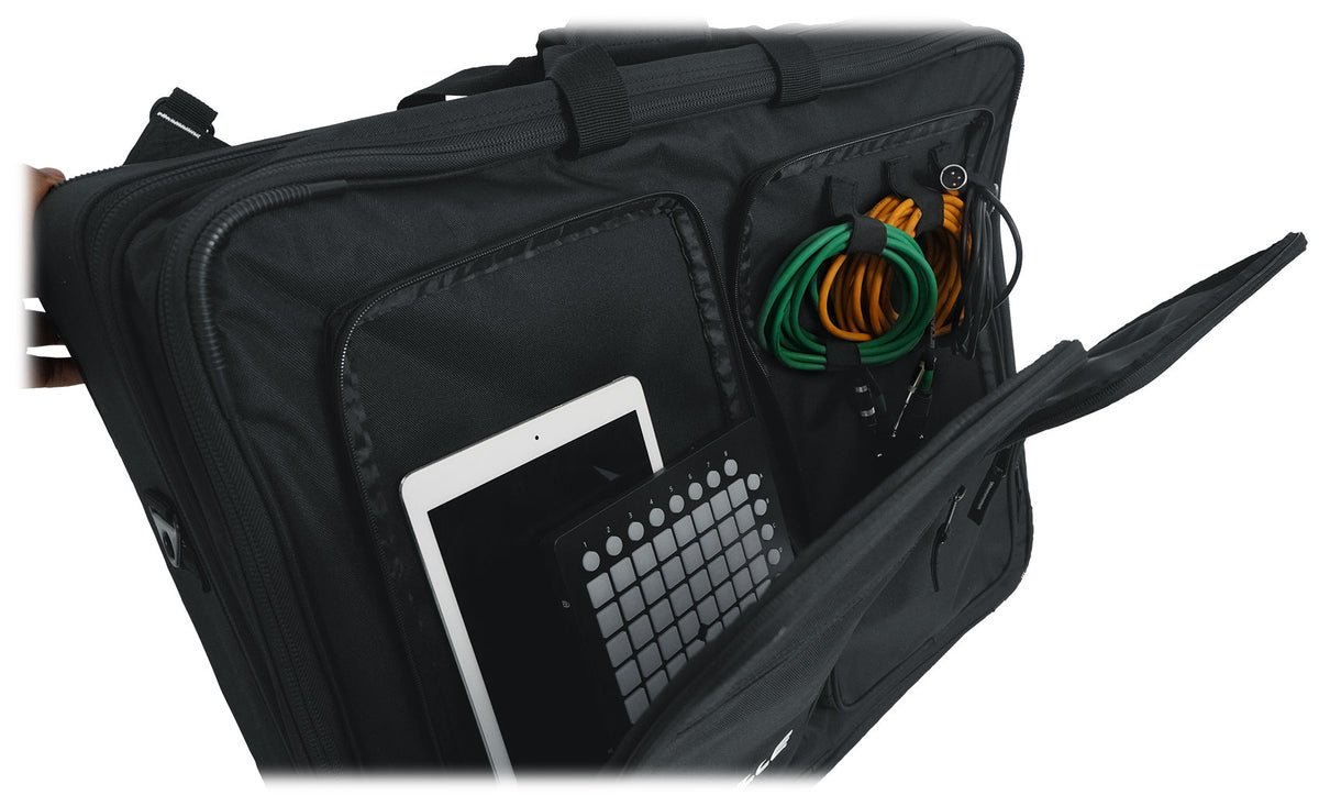 ProFX22v3 22-Channel 4-Bus Pro Effects Mixer w/USB + Padded Bag