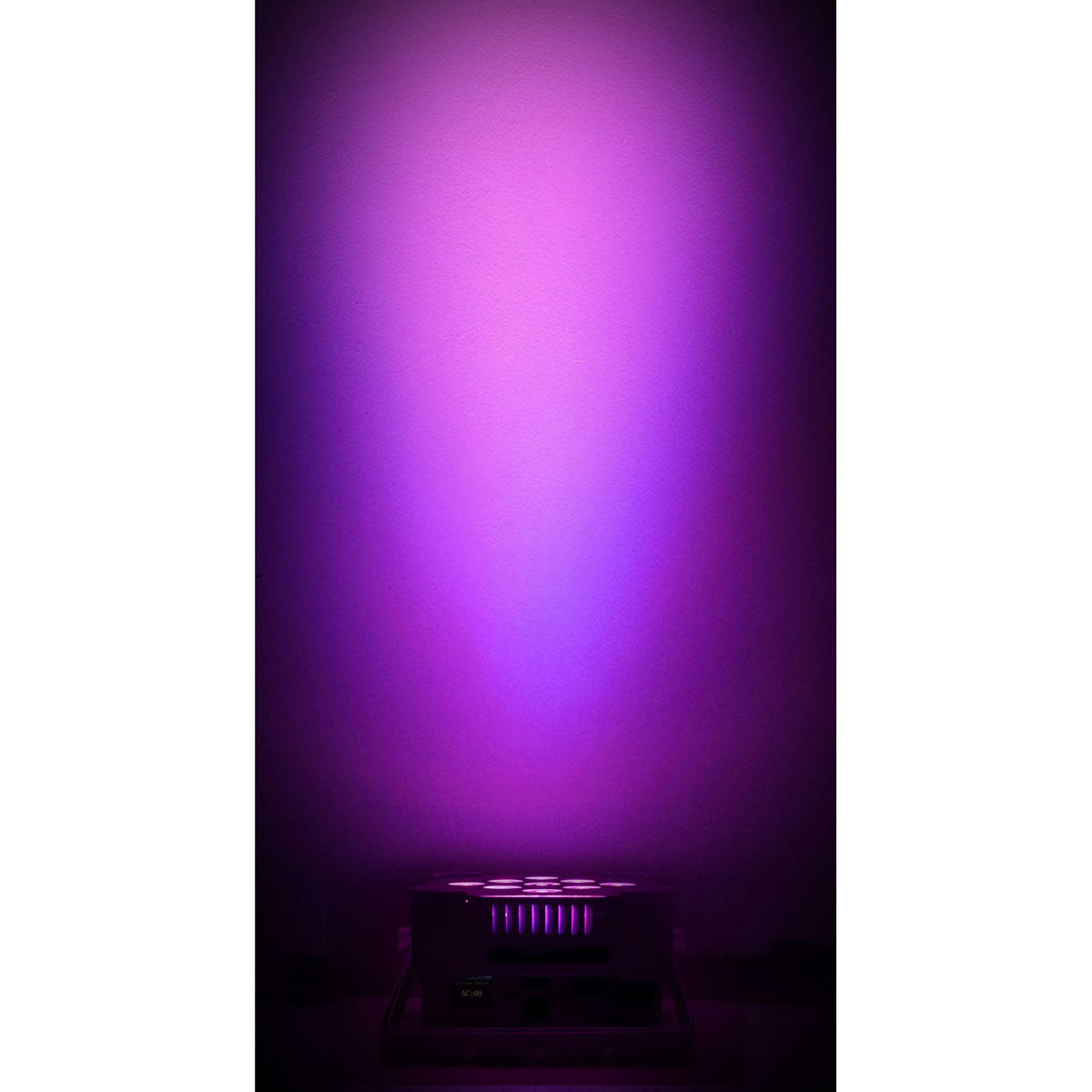 (4) BEST PAR 60 White Rechargeable Wash Lights w/Wireless DMX Controller
