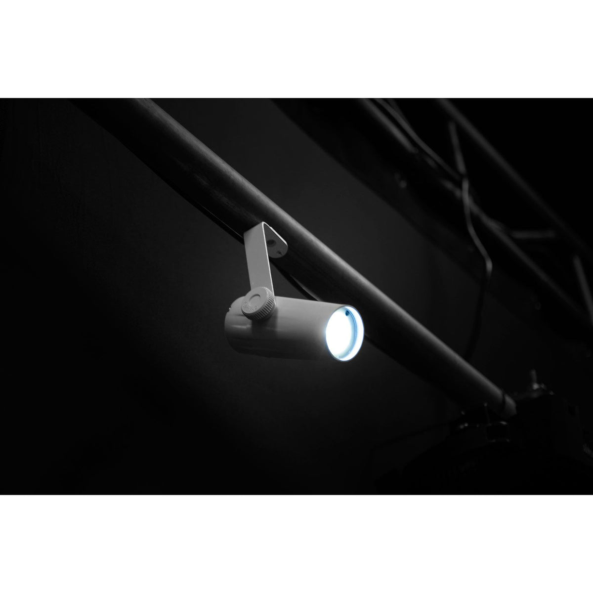 Ezpin Pack 4 Pin Spot Fixtures + IRC-6 Remote + Case + R700 Fog Machine
