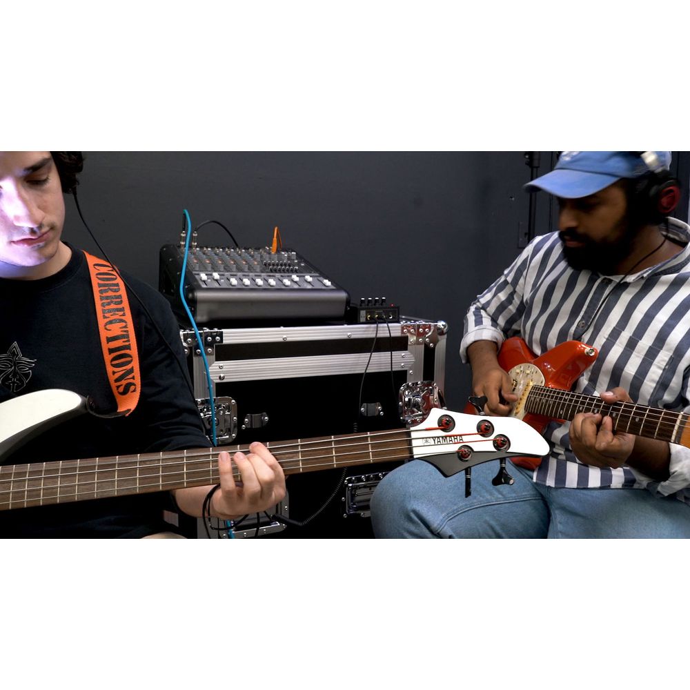 2-Person Podcasting Kit With StudioLive AR12c Mixer