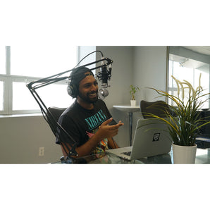 Mackie CARBON USB Studio Recording Zoom Podcast Microphone+Stand+Boom+Headphones